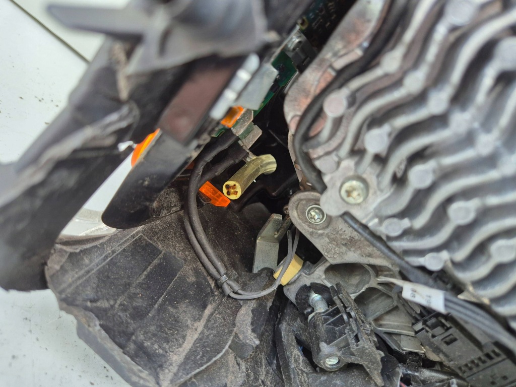 Scania s r 2017- full led левый фара фара правый  2655848 повреждённая Киев