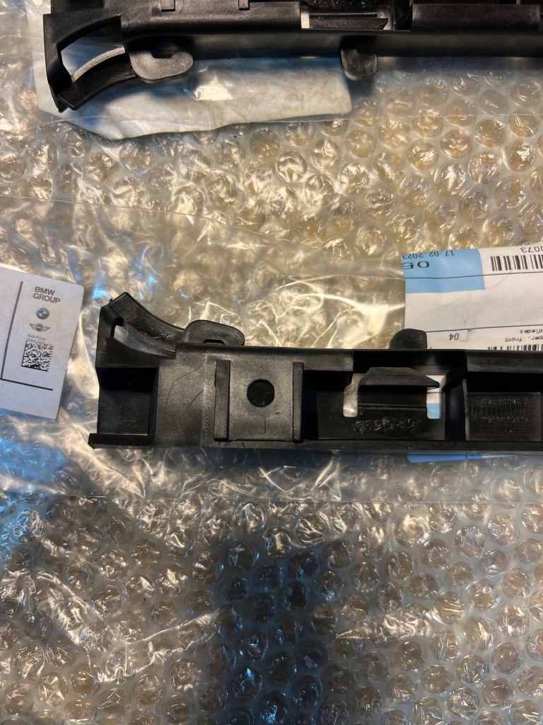 фото №6, Bmw e65 przedlift направляющая бампера правый 51118223248