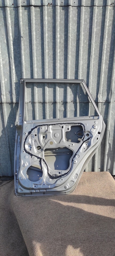 фото №4, Двері праве задня toyota auris 2 ii 12-18