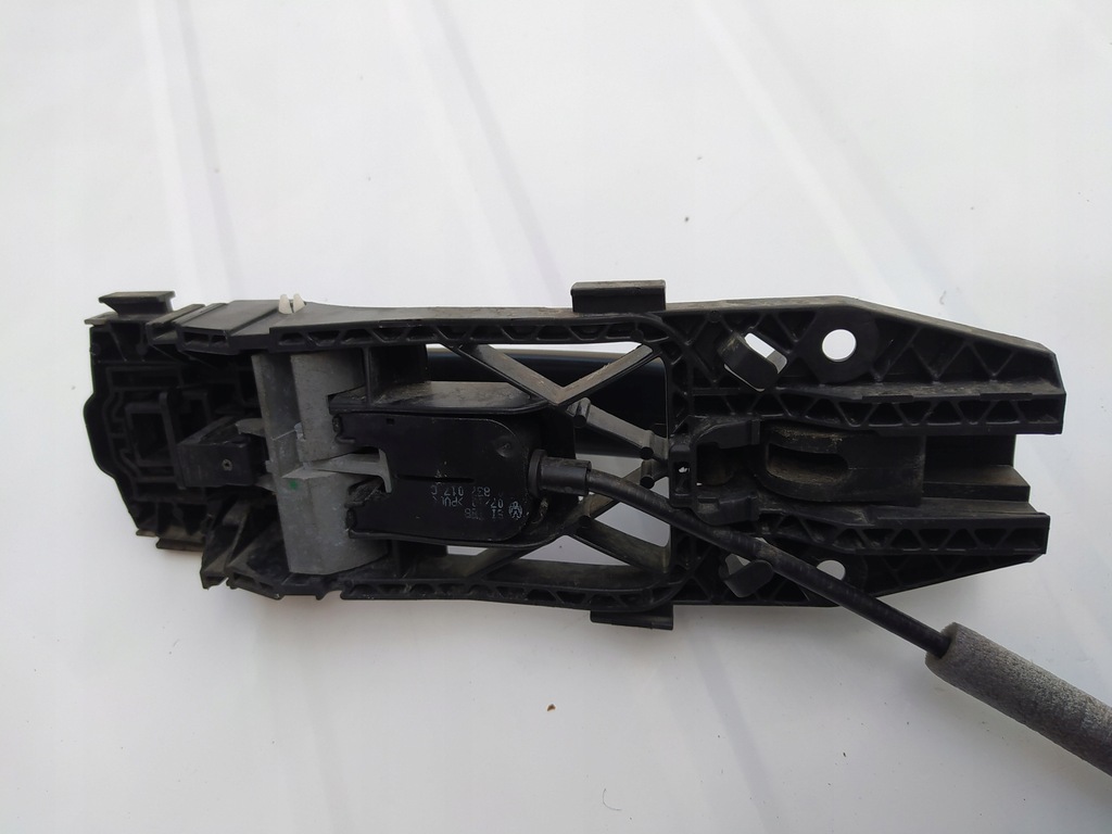 фото №8, Замок + ручка двері лівий задня комплект - skoda yeti