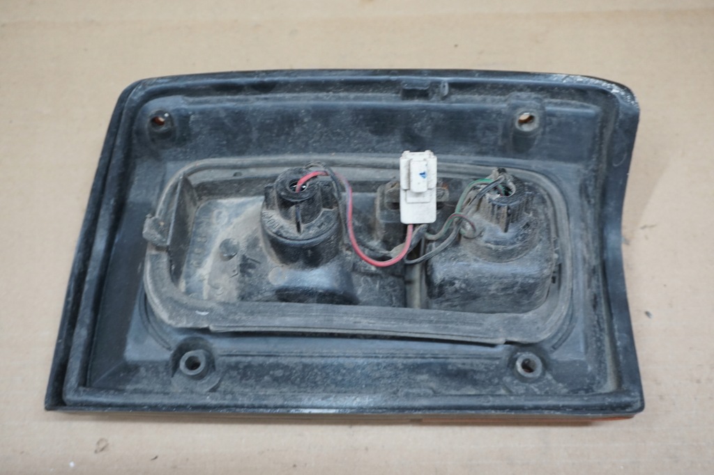 фото №12, Nissan patrol лампа левый задняя левая задняя w крыло gr y60