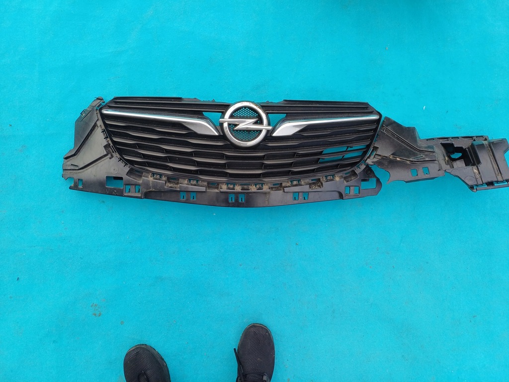 фото №1, Хром решітка радіатора емблема opel crossland