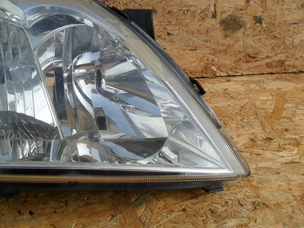 фото №7, Toyota corolla hb e11 2001- фара правый