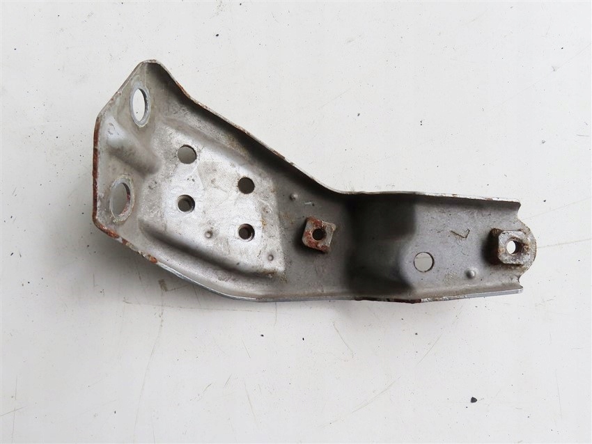 Купить Кронштейн крыла передние левая toyota avensis t27