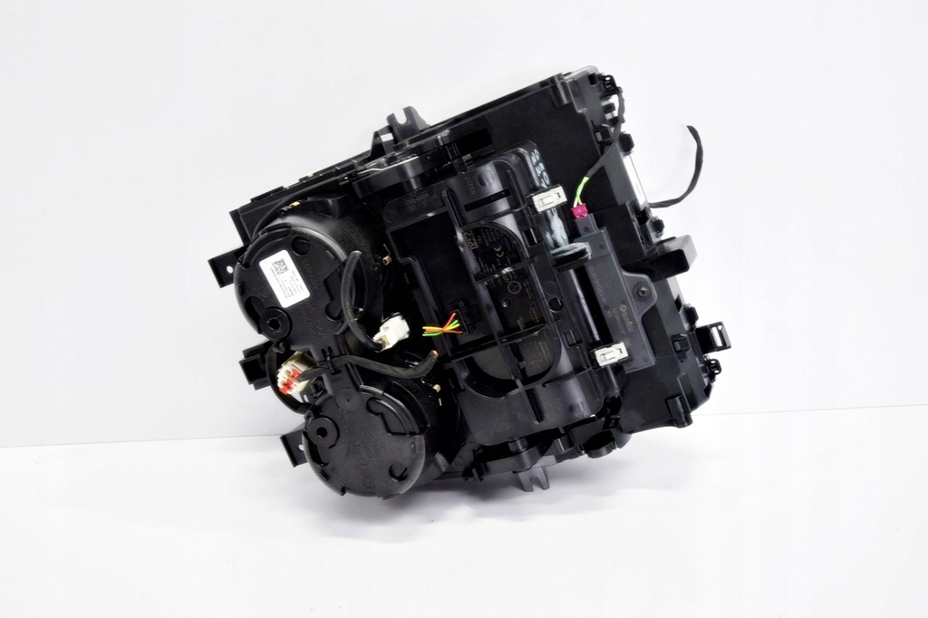 фото №13, Молдинг декоративная консоль зарядное устройство bmw 3 g20 g21