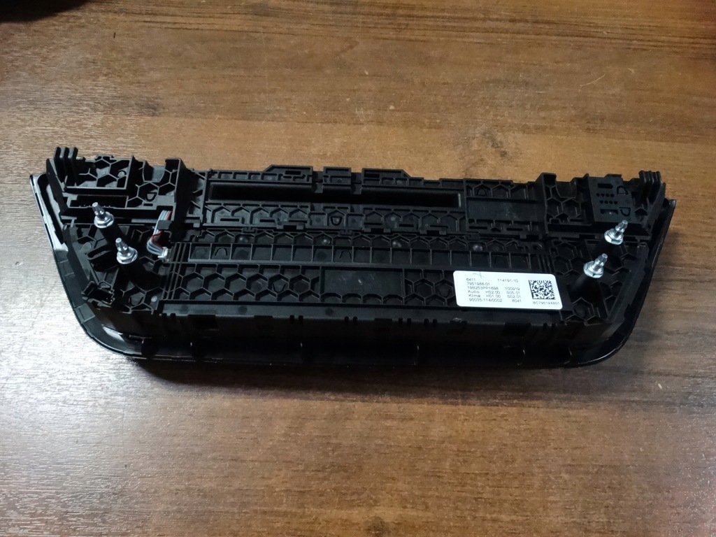 фото №4, Idealny панель кондиционера радио bmw g01 g02 1