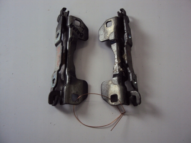 фото №1, Петлі капот alfa romeo brera