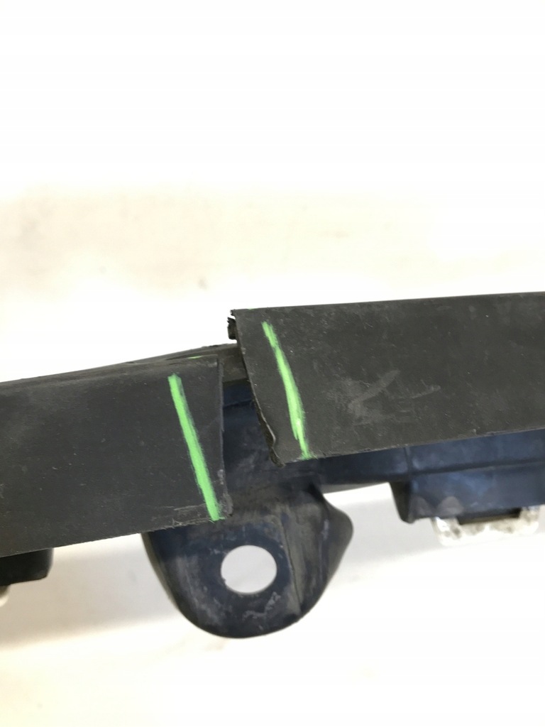 фото №10, Mercedes e w212 кронштейн бампера перед