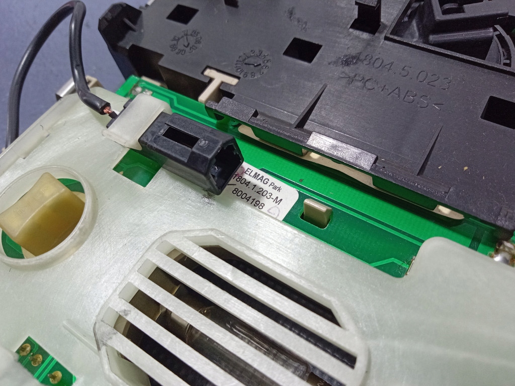 фото №8, Alfa romeo 159 лампа потолочный перед передняя czarna