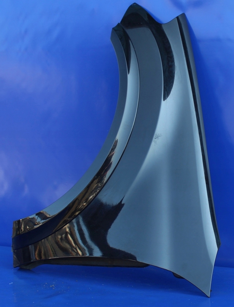 Крыло перед передний левый + накладка молдинг amg mercedes w164 ml цвет 197 Оригинал