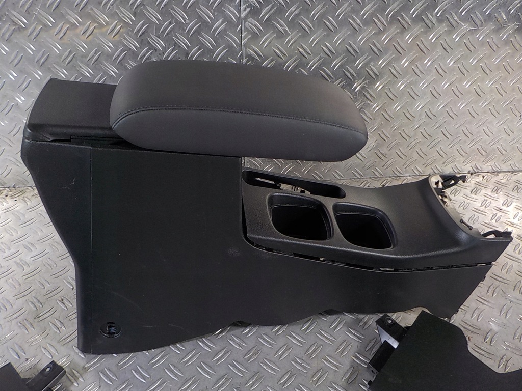 фото №7, Suzuki sx4 s-cross 22- тунель середній підлокітник