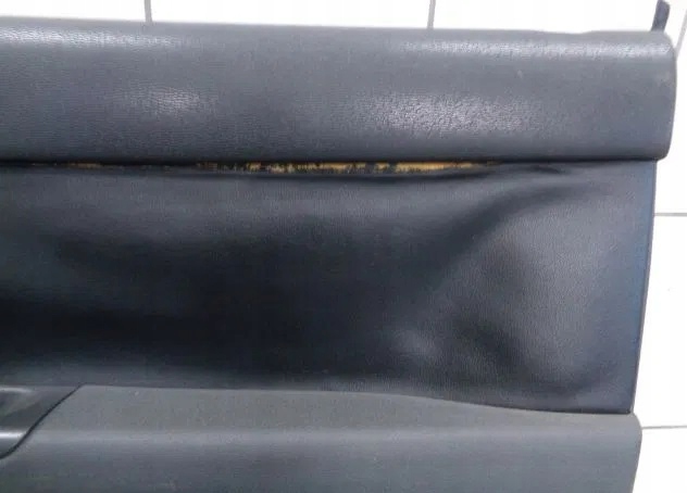 фото №4, Audi a3 8l 99 3d hb обивка дверь правый кожа