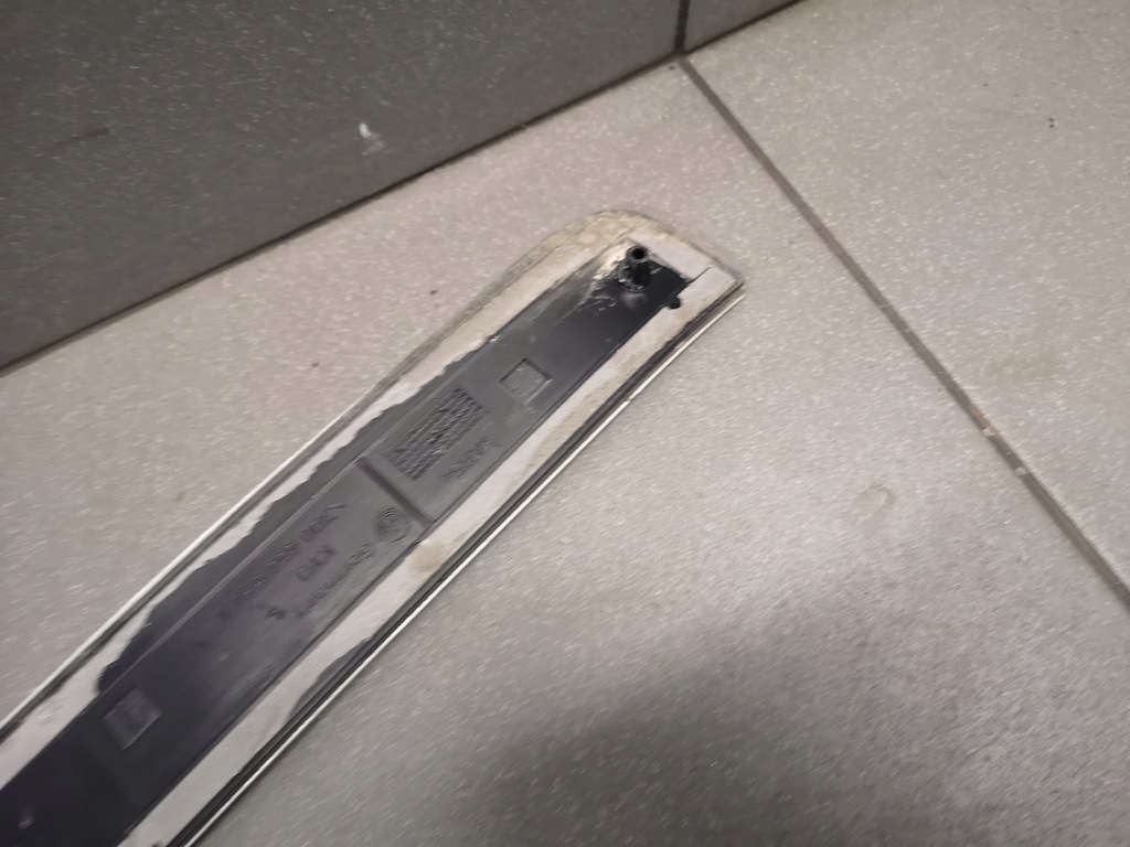 фото №7, Накладка порог правый задняя vw phaeton 3d0853540a