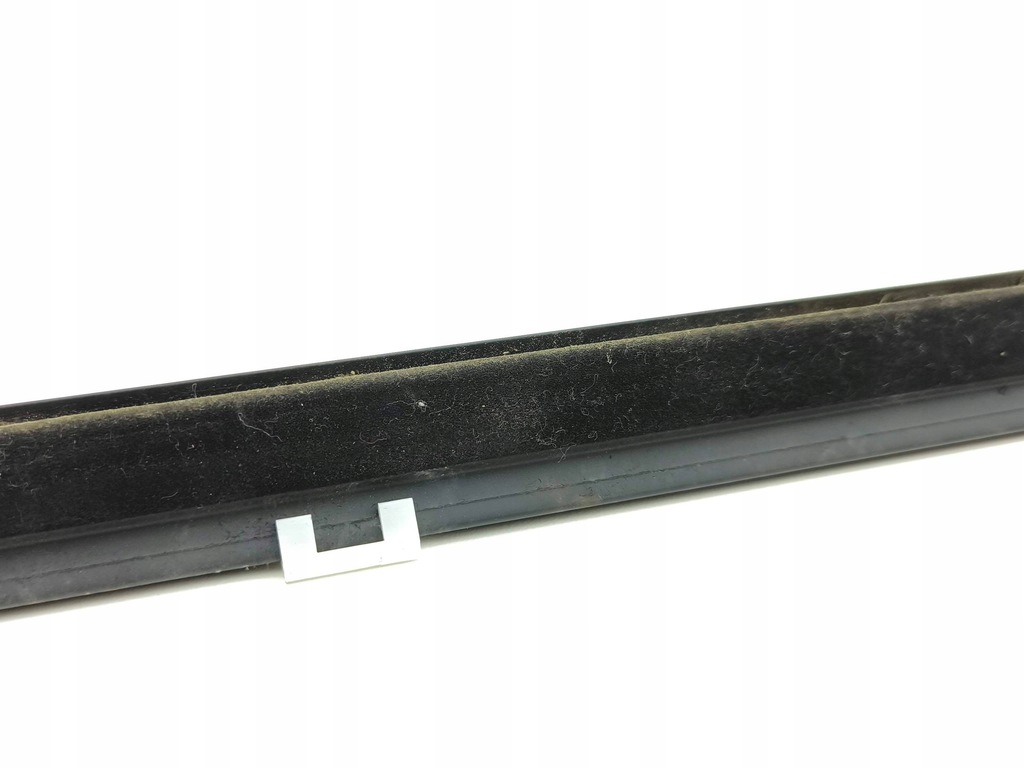 фото №5, Hyundai i30 2023 молдинг стекло задний