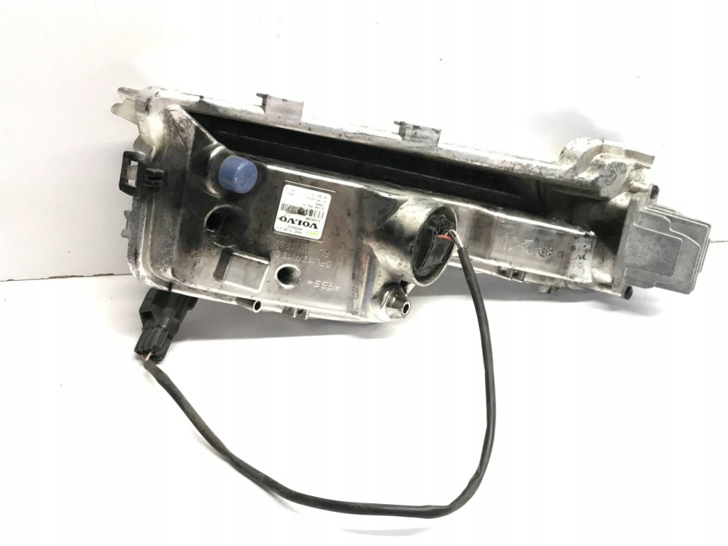 Volvo s60 2013 левая фара led к движение dziennej 31420395 Цена