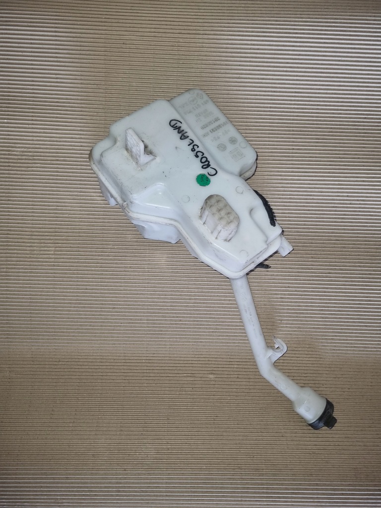 фото №1, Opel crossland x 17-бачок омивача