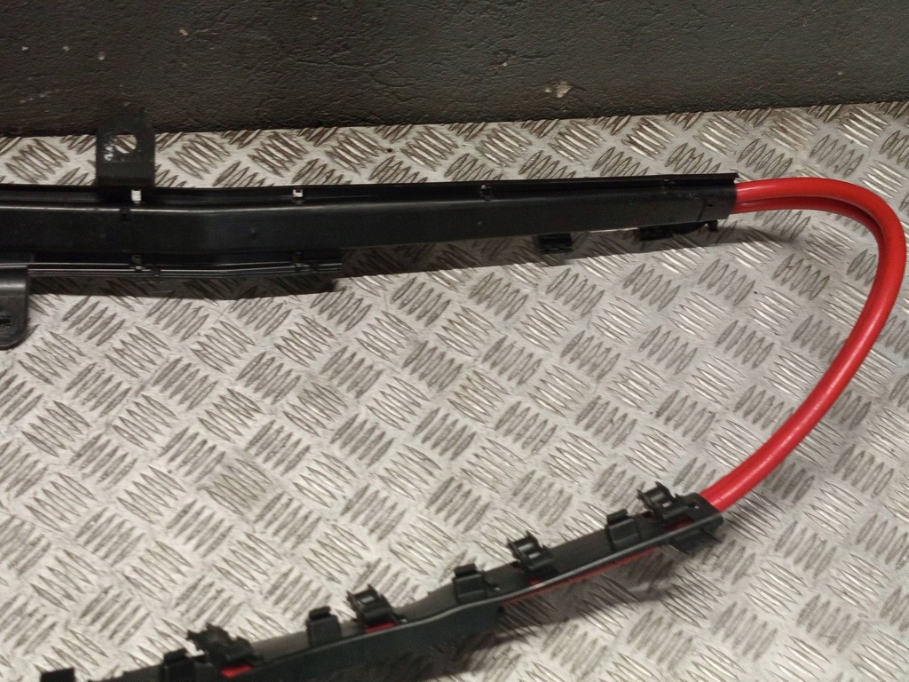 фото №8, Bmw оригінальний номер 9381589 7' g11 g12 шланг кабель клема акумулятор plus