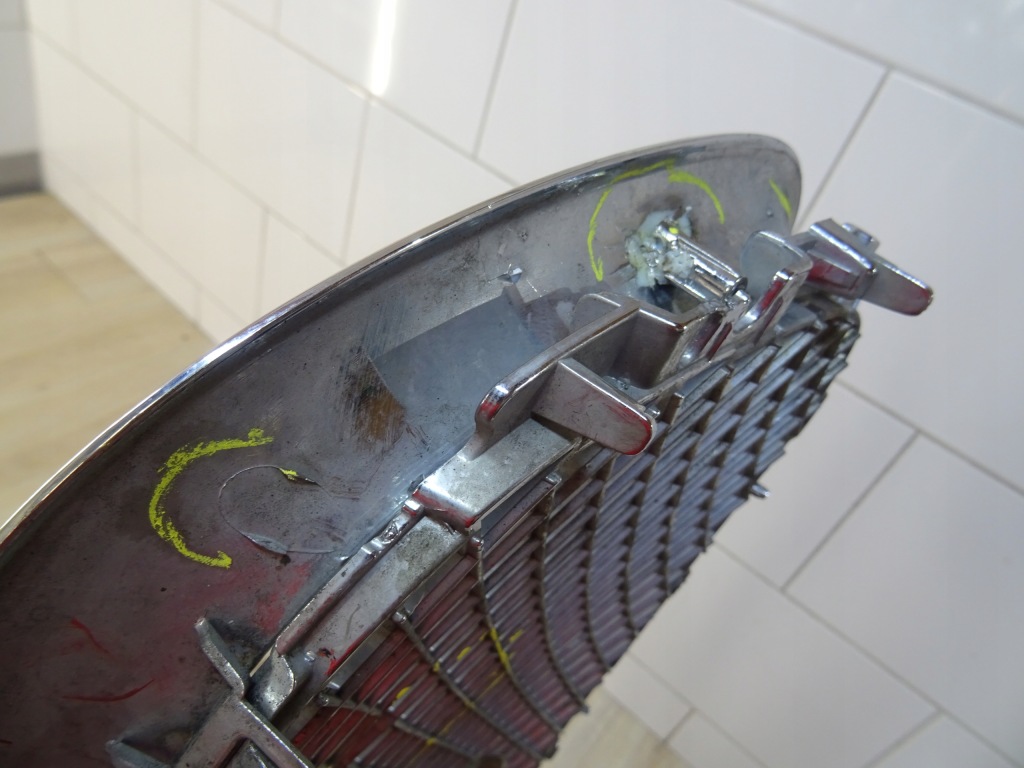 Решётка радиатора бампера перед передняя jaguar xf 250 cx2m-8a100-aa llu Недорого