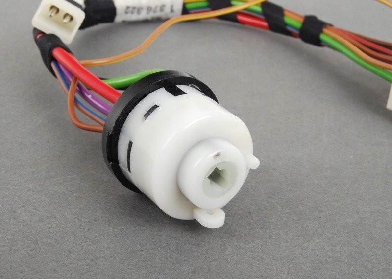 фото №5, Соединитель зажигания bmw e28 05 1981 12 1987 оригинальный 61321376322