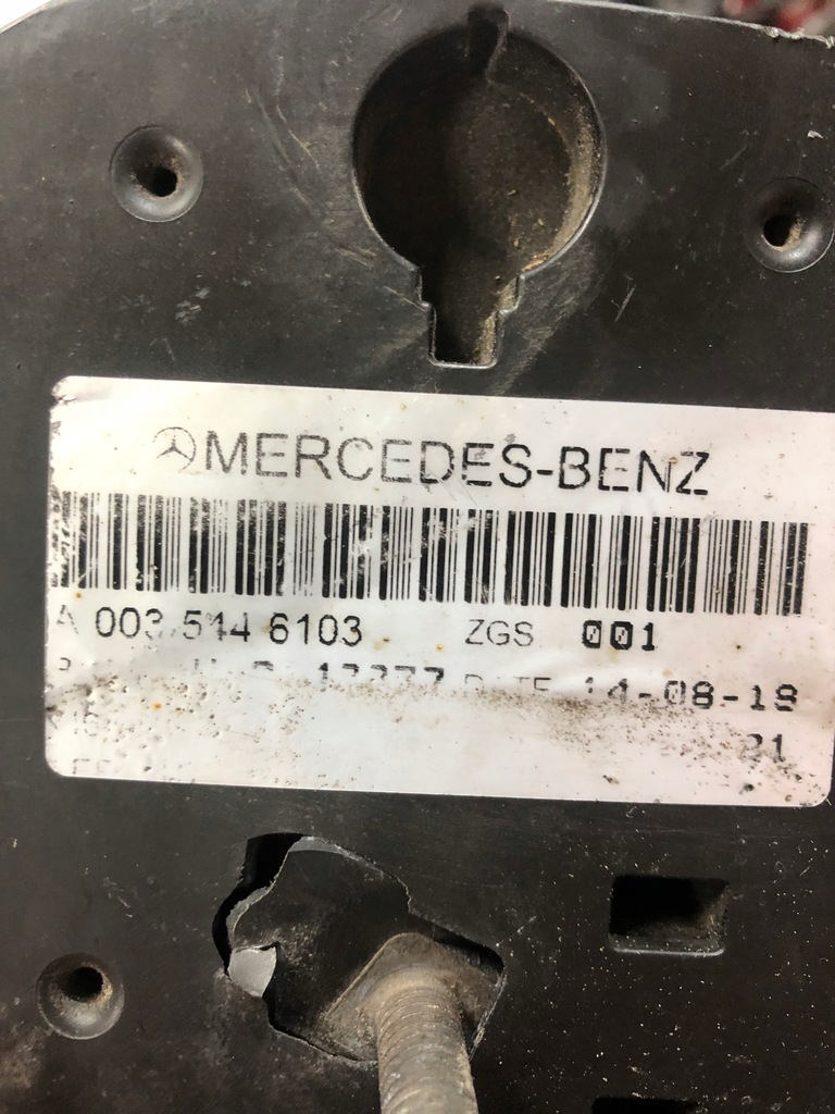 фото №12, Лампа левый задняя mercedes actros mp4 0035446103