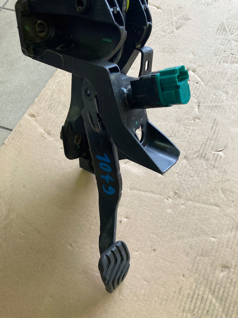 фото №7, Каркас педаль тормоза renault captur ii 465018876r