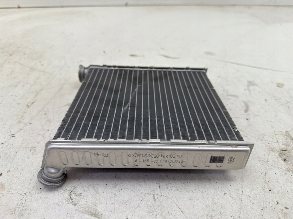 фото №6, Volkswagen golf viii 2023 з передній радіатор обігрівача