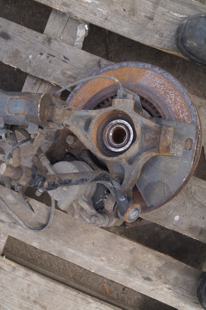 фото №7, Поворотный кулак амортизатор левый перед hyundai i40 1.7