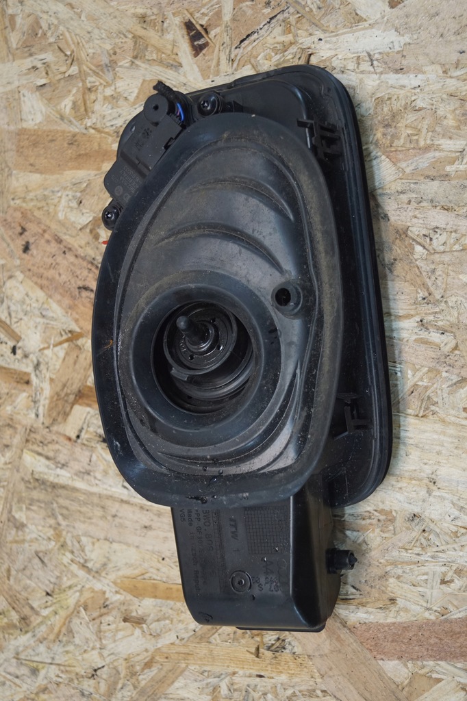 фото №7, Крышка заливной топлива audi a4 b9 8w0809906