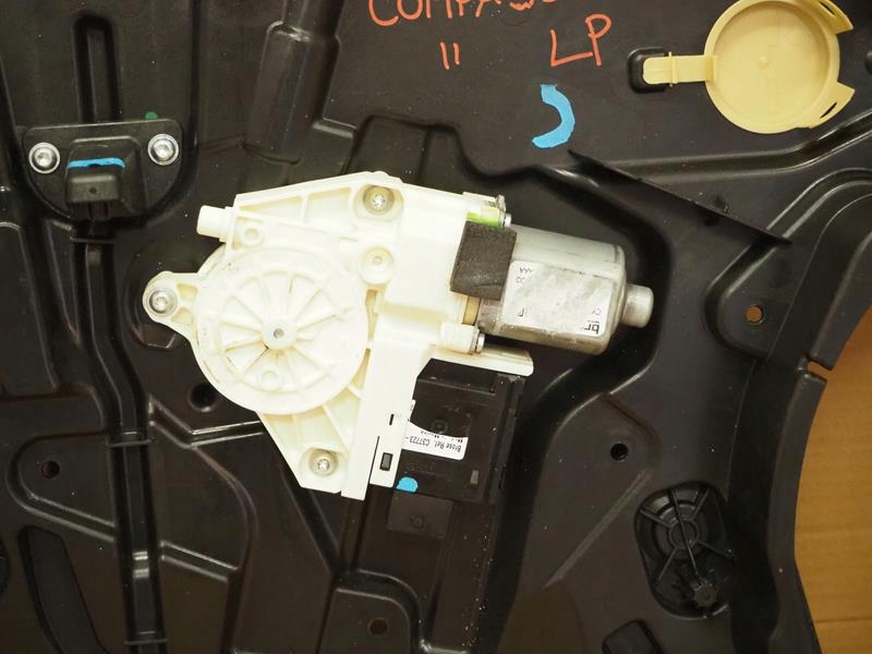 фото №3, Механізм вікон двері лівий перед jeep comapss ii