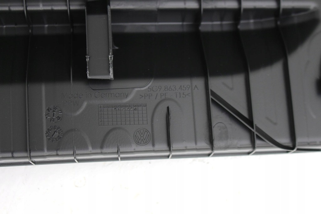 фото №13, Vw golf 7 kombi обшивка килимок багажника pas 5g9867462 5g9867428ab 5g9867461