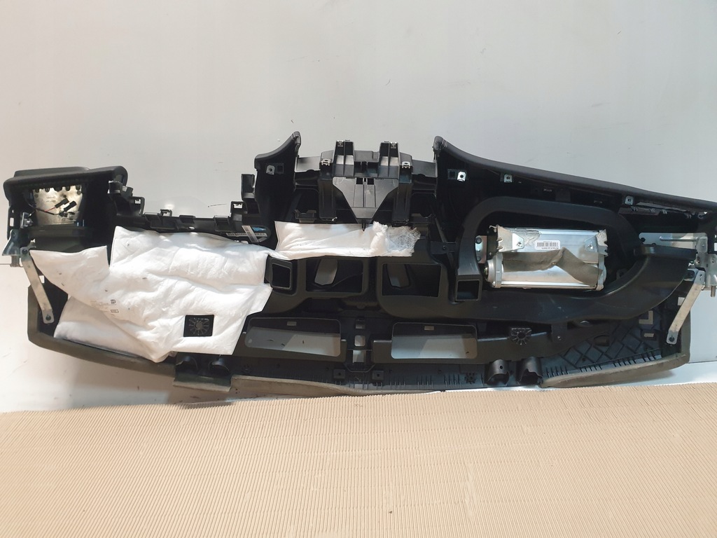 фото №9, Консоль панель приладів подушка безпеки 2x maserati levante шкіра