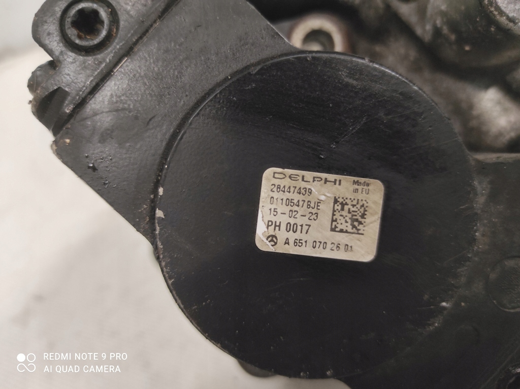 Насос упорскування mercedes sprinter 906 2.2 28447439 в Україні