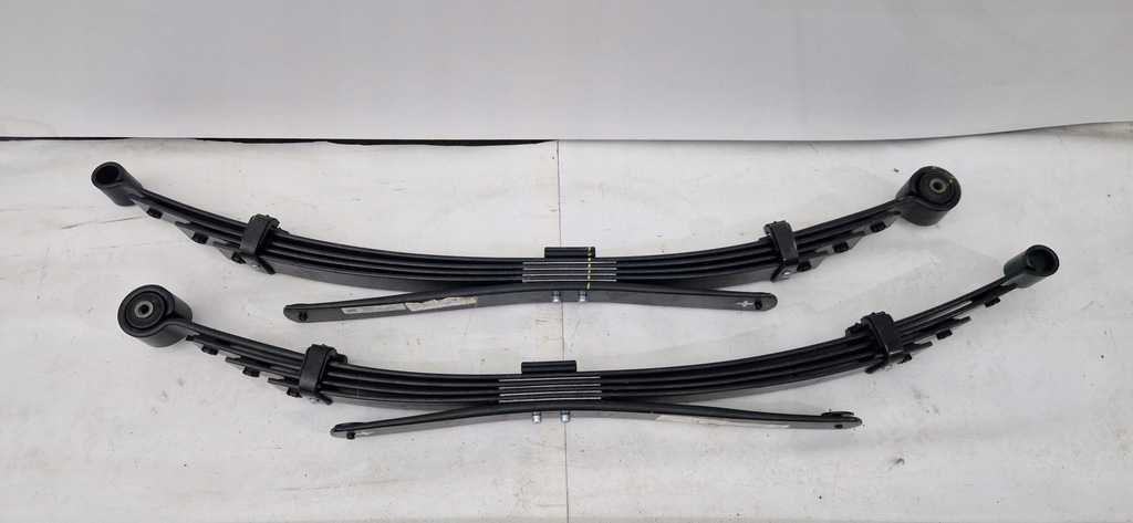 фото №1, Ford ranger рессоры щетки задняя левый правый 22r оригинал