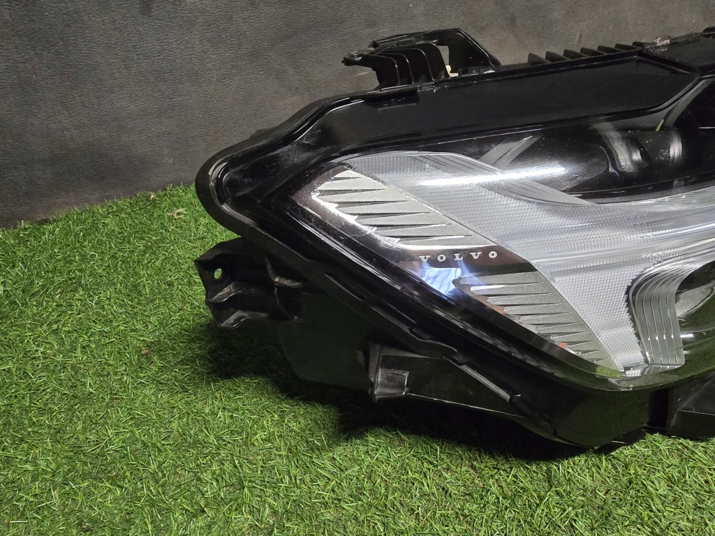 фото №5, Лампа права перед volvo xc60 ii full led 32337375