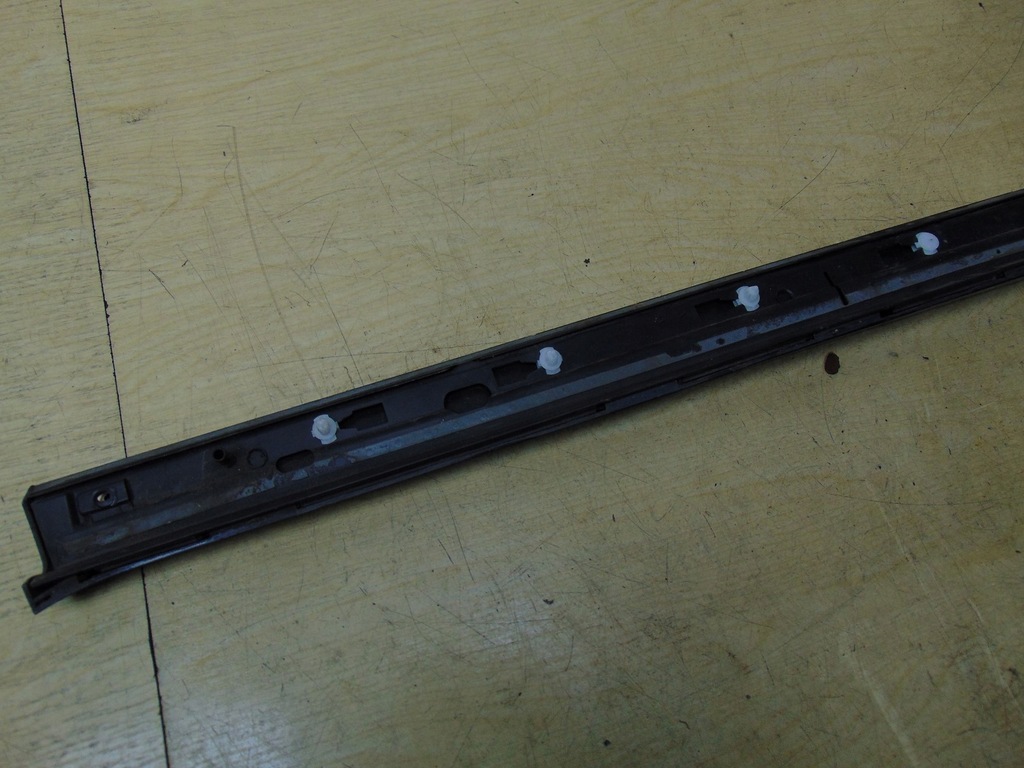 фото №12, Молдинг боковая дверь правый перед vw sharan 7n