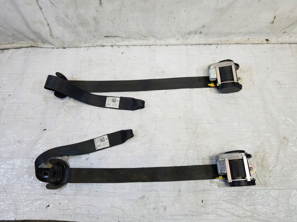 фото №1, Натяжитель pas безопасности перед vw scirocco