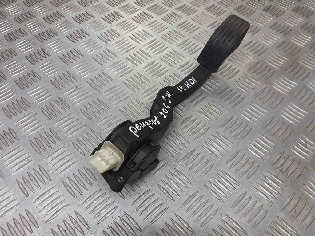 фото №1, Потенциометр газа peugeot 206 sw 1.4 hdi