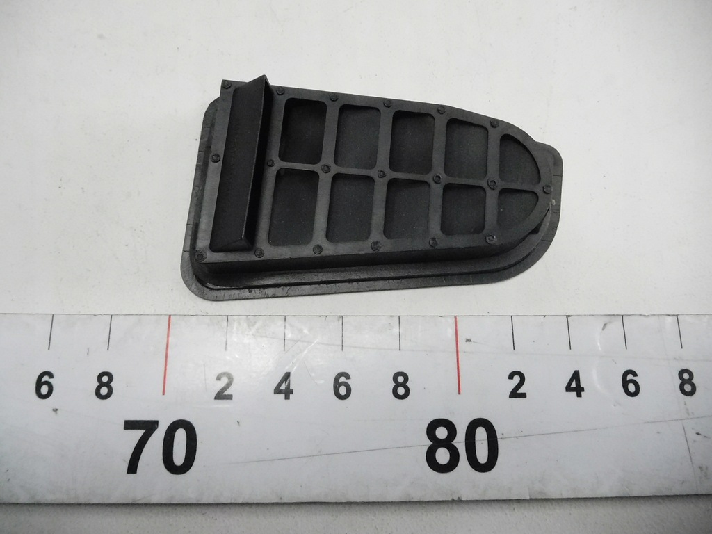 фото №5, Задняя решётка вентиляционная opel corsa 90120306