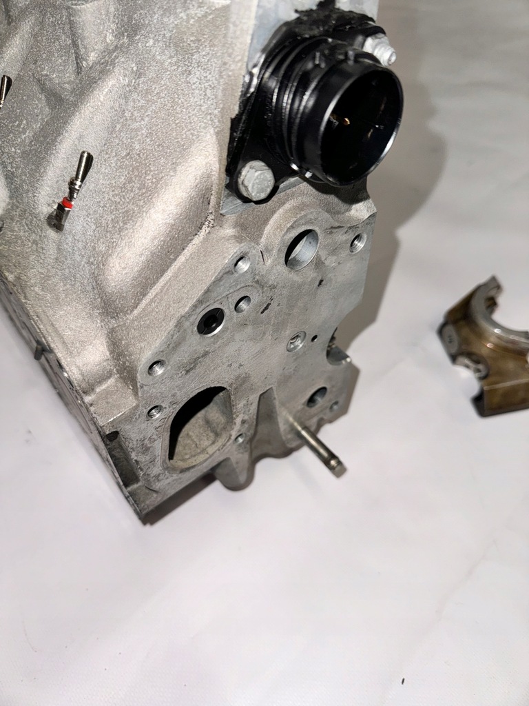 фото №8, Головка audi vw 1.9 tdi bls audi оригінальний номер 038103373r вал розподільного валу головка