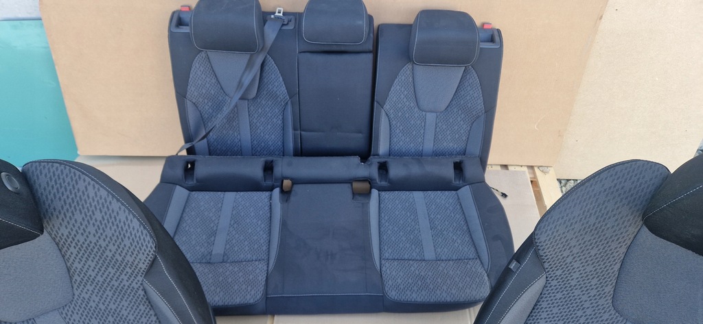 фото №7, Сиденья заднее сиденье skoda octavia iv sedan jak nowe подогрев