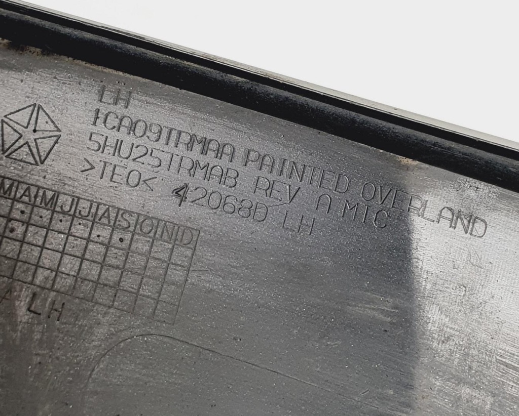 Молдинг накладка поріг ліва jeep grand cherokee wh Оригінал