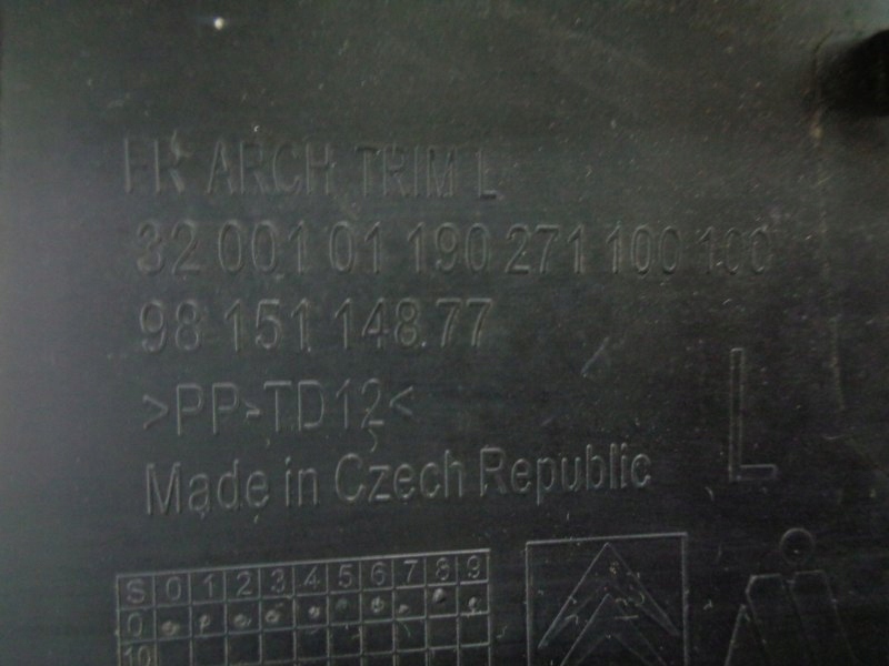 фото №5, Citroen c3 iii молдинг крила лівий задня