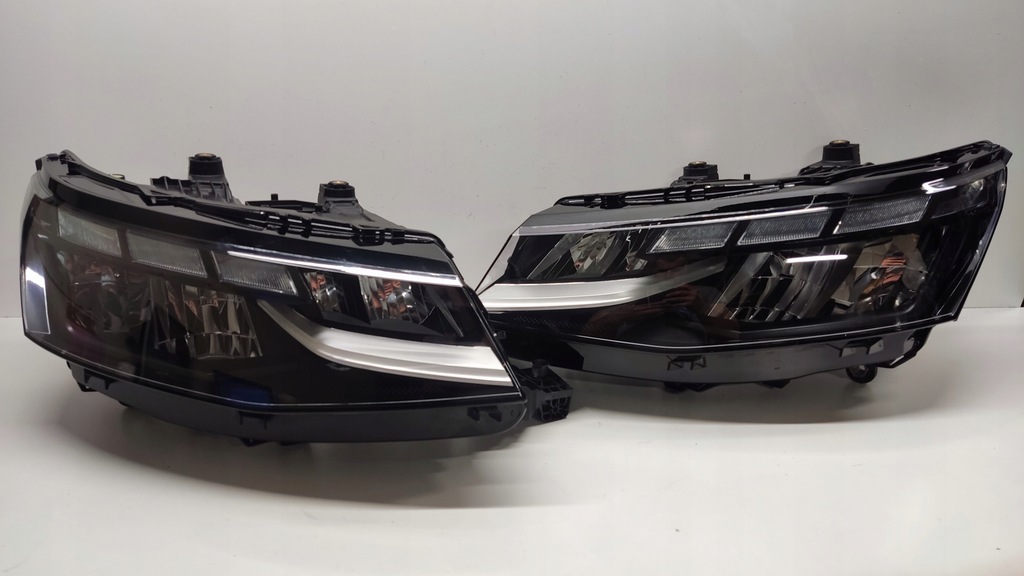 фото №1, Vw transporter t7 фара led левый правый 7t1