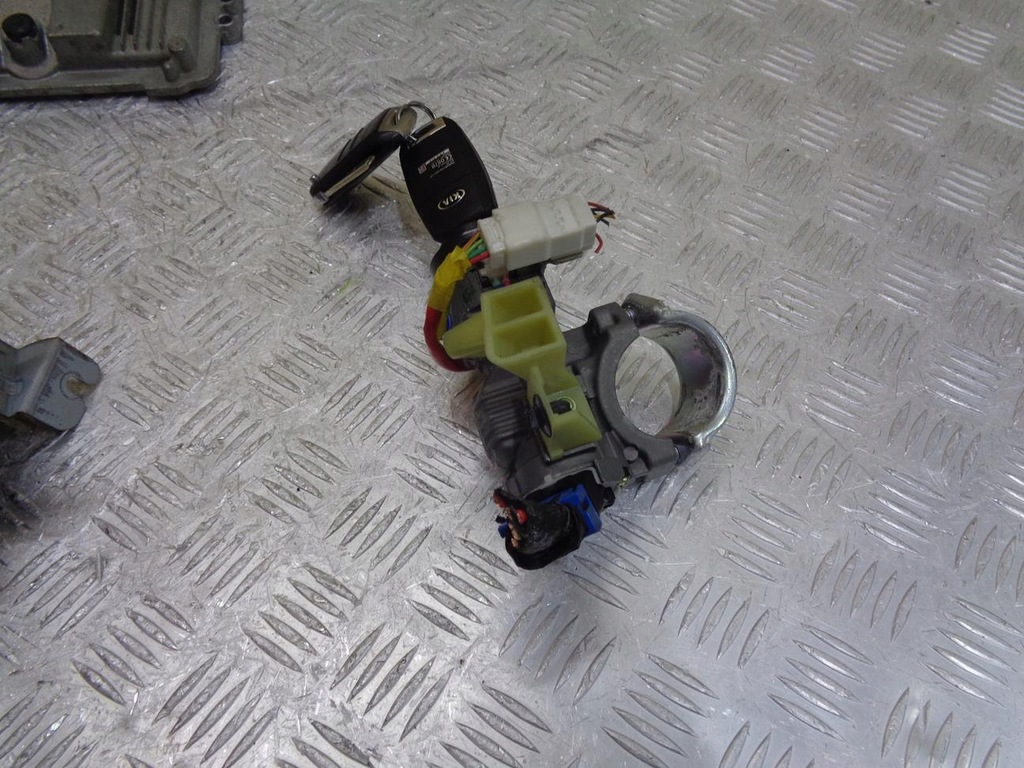 фото №5, Бортовий комп'ютер блок керування набір імобілайзер запуск kia ceed 2 ii 1.6 gdi 12- 39110-2brc4