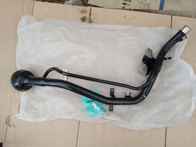 фото №1, Nissan x-trail t30 2.0 b труба заливная горловина топлива oryg.