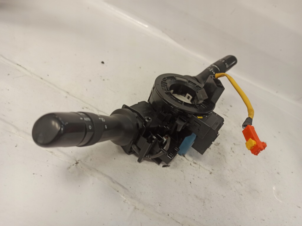 фото №7, Toyota avensis t27 переключатель комбинированный лента 89245-05020