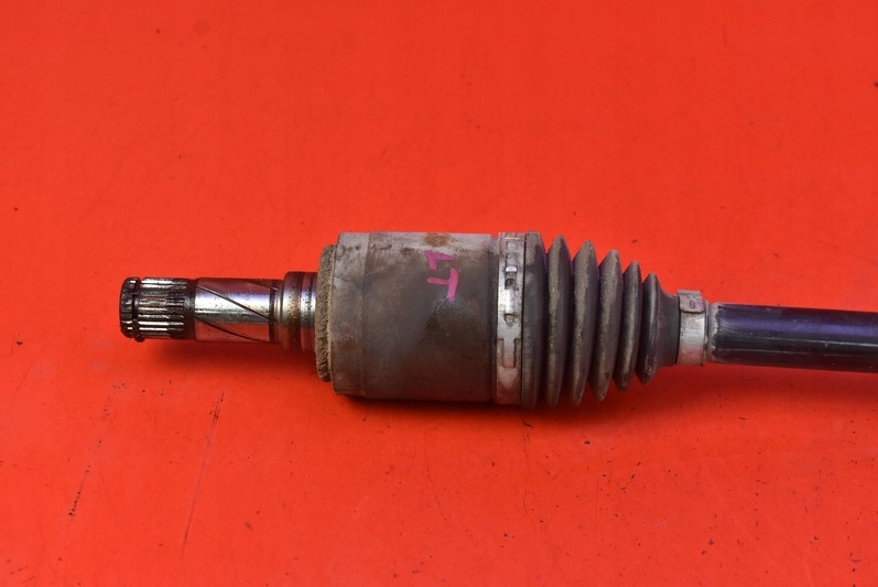 Привідний вал ліва шрус  задні ford kuga mk1 2.0 tdci 12r Оригінал