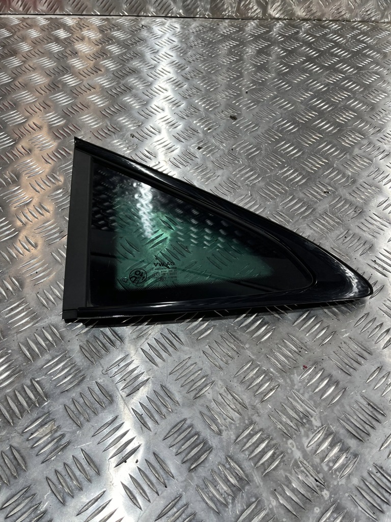 Скло кузовна задні ліва cupra formentor 20- Ціна