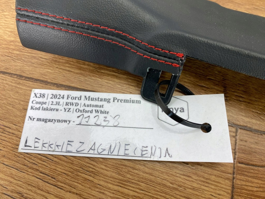 Молдинг декоративная декоративная  панели ford mustang vii s650 mk7 2024+ Оригинал