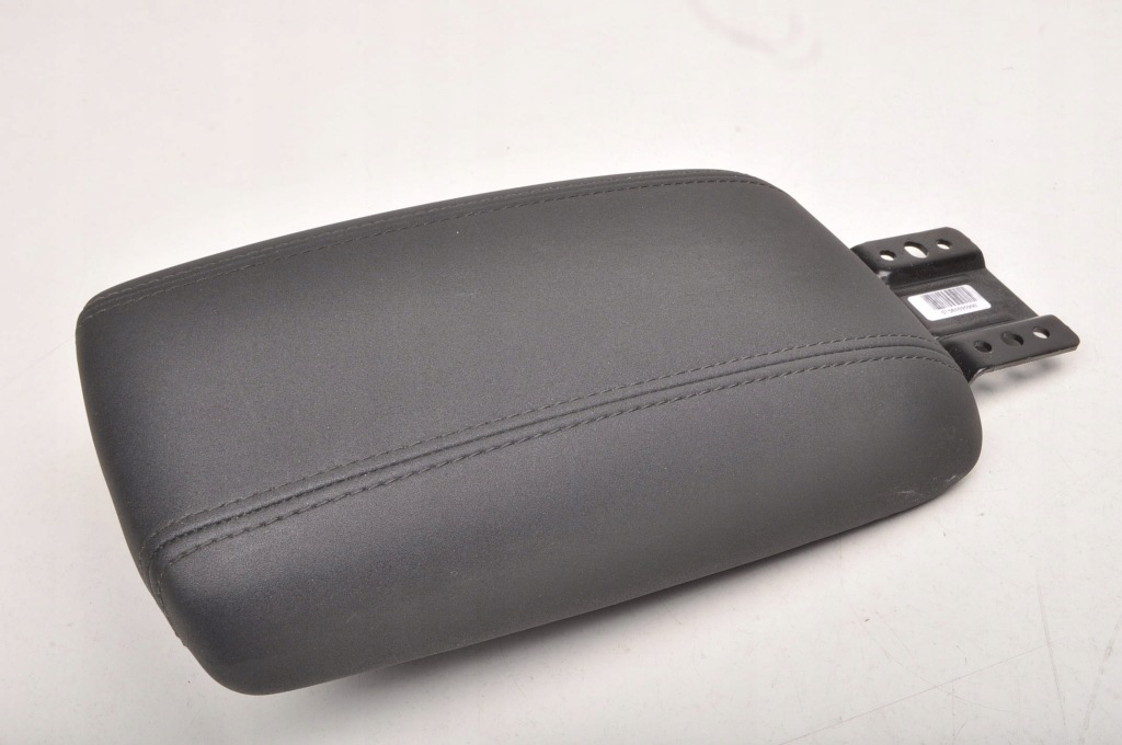 фото №1, Alfa romeo tonale подлокотник 01561695900